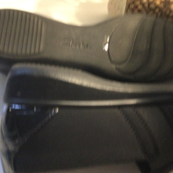 NWOT Beautiful Clark’s Loafers - Picture 4 of 9